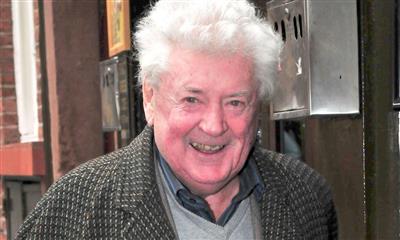  Allan Williams 