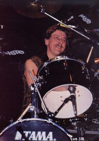  Dave Holland 