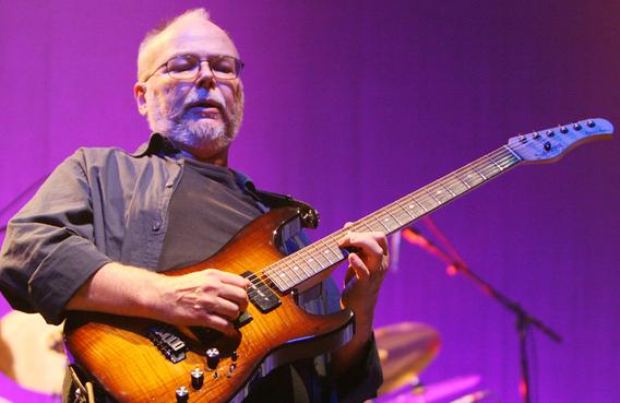  Walter Becker 