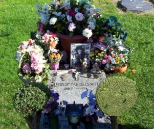 Philip's gravesite, 2004